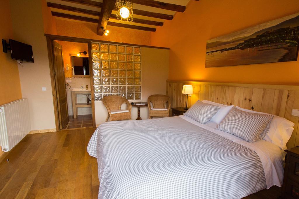 Casa Etxalde Pensionat Camprodon Rum bild